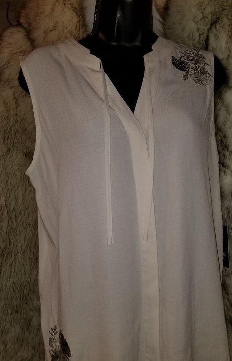 Vera Wang  Top Beautiful Blouse  NWT camisole - Picture 7 of 7